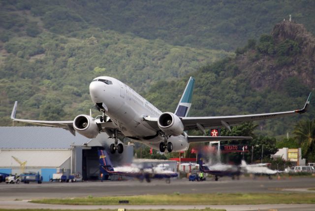 Piper Cherokee (C-GWJF)