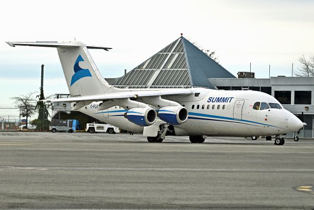 Avro Avroliner (RJ-85) (C-FLRJ)