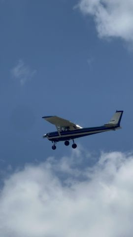 Cessna Commuter (N12MM)