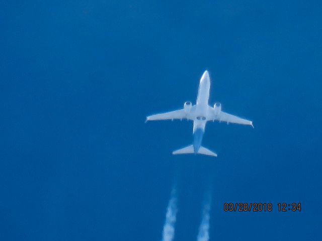 Boeing 737-800 (N549AS)