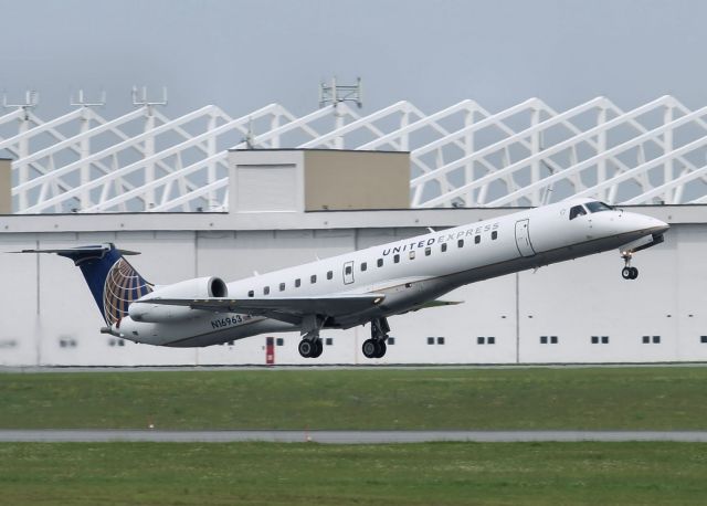 Embraer ERJ-145 (N16963) - Leaving for Washington Dulles Intl.