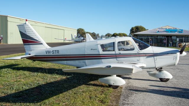 Piper Cherokee (VH-STR)
