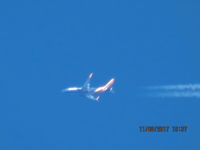 Boeing 737-800 (N8653A)