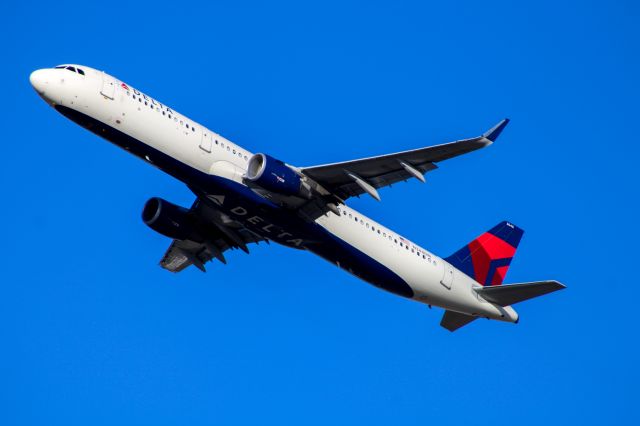 N348DN — - Departing ATL on 1-18-2022