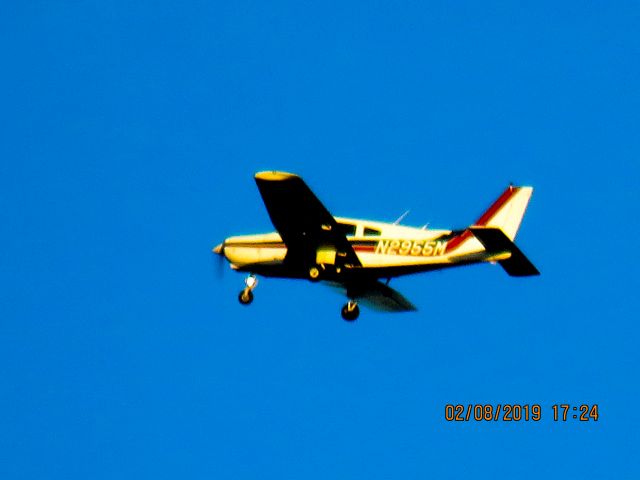 Piper Cherokee Arrow (N2955M)