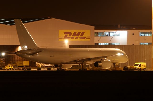 Boeing 757-200 (N314ST)