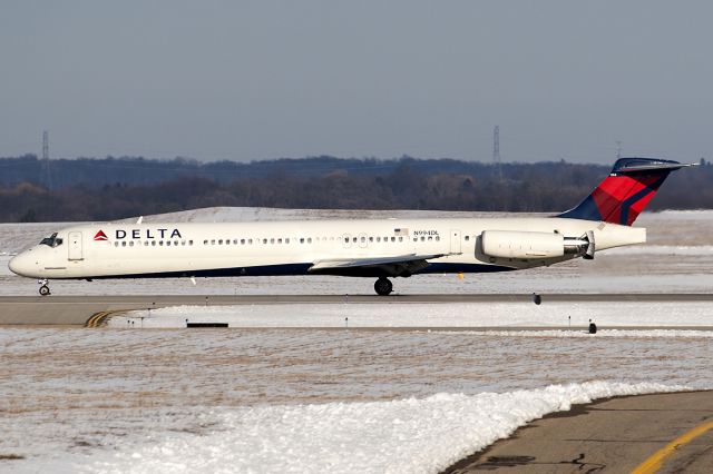 McDonnell Douglas MD-88 (N994DL)