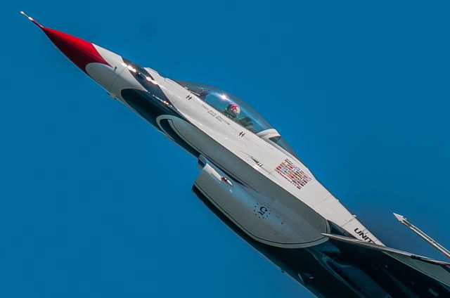 Lockheed F-16 Fighting Falcon — - Thunderbird 5 preforms the slow speed, high alpha pass at the Ocean City Airshow 2016.