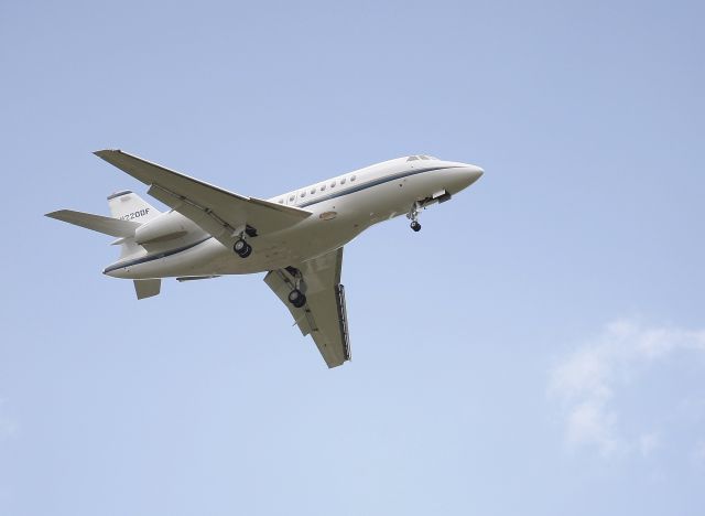 Dassault Falcon 2000 (N220DF)
