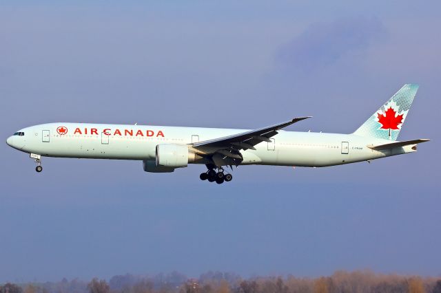 BOEING 777-300ER (C-FRAM)