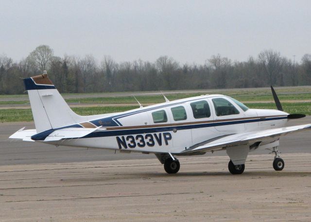 Beechcraft Bonanza (36) (N333VP) - Parked at the Shreveport Downtown airport.