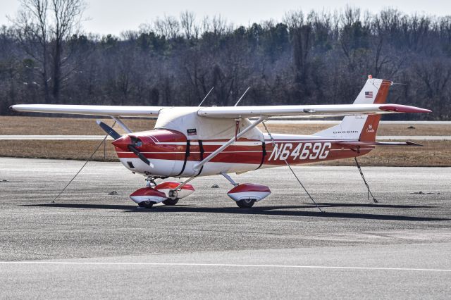 Cessna 152 (N6469G)