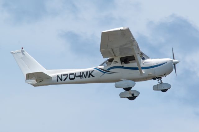 Cessna Commuter (N704MK) - New on data base 