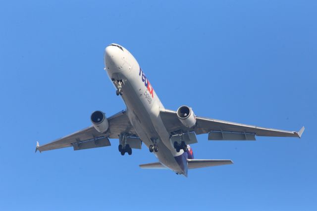 Boeing MD-11 (N574FE)