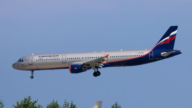 Airbus A321 (VP-BOC)
