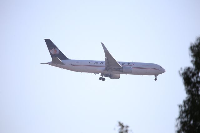 BOEING 767-300 (C-GAJG)