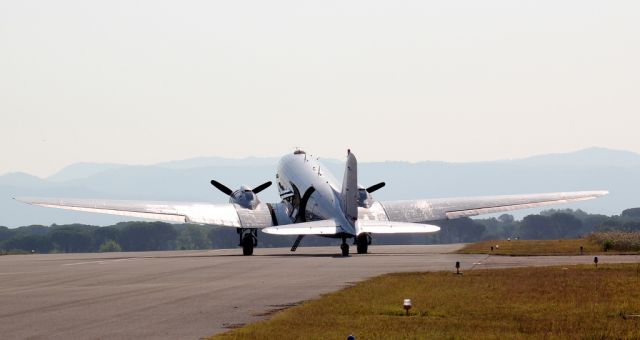 Douglas DC-3 — - 21/7/2013