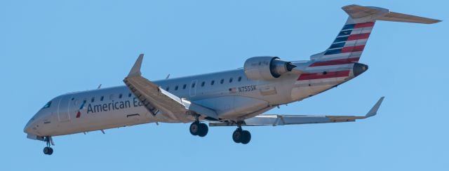 Canadair Regional Jet CRJ-700 (N755SK)