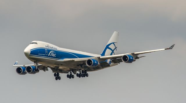 Boeing 747-400 (VP-BIM)