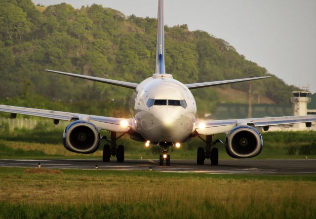 Boeing 737-700 (N305DQ)