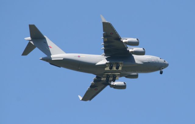 Boeing Globemaster III (ZZ-178) - On finals over Fairford, Glos.   May 1 2013