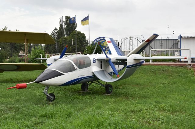 — — - An181 On display at Ukraine State Aviation Museum, Kiev