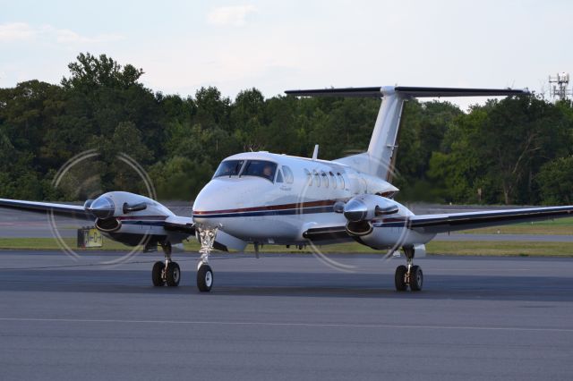 Beechcraft Super King Air 200 (N137RM) - VELOCITY ONE AVIATION LLC at KJQF - 7/5/18