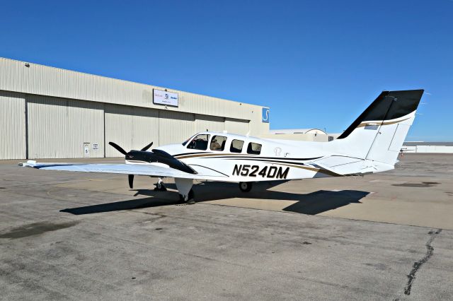 Beechcraft Baron (58) (N524DM)