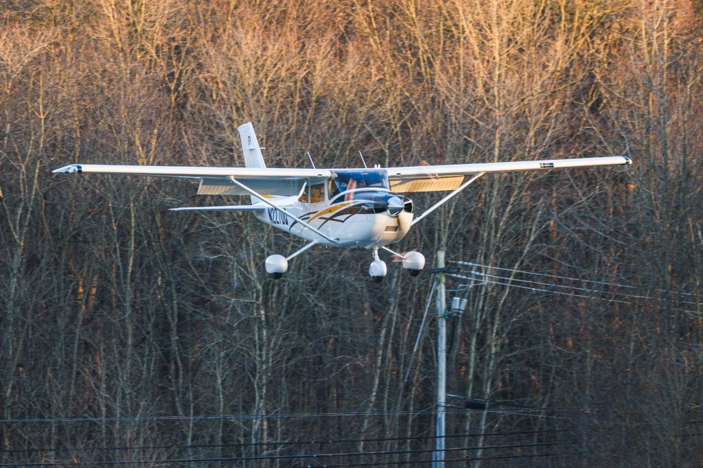 Cessna Skylane (N2270Q)