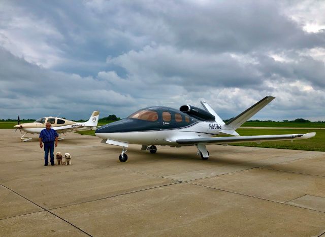 Cirrus Vision SF50 (N50WJ) - The last time that N230WJ and N50WJ would be together