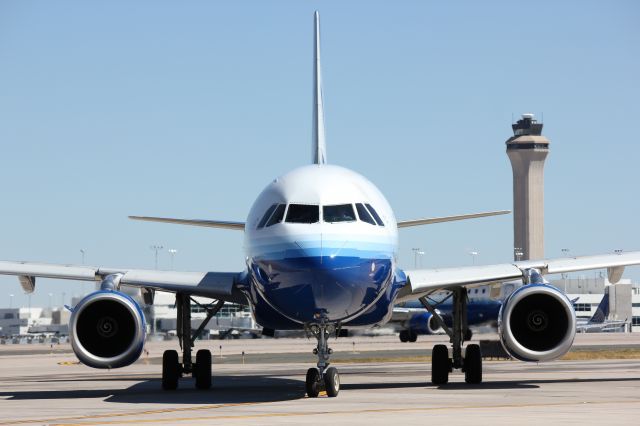 Airbus A319 (N808UA)