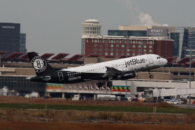 Airbus A320 (N633JB)