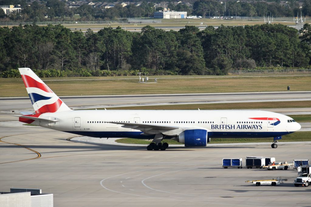 Boeing 777-200 (G-VIIR)