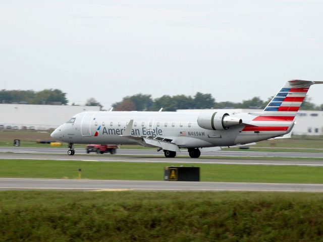 Canadair Regional Jet CRJ-200 (N469AW)