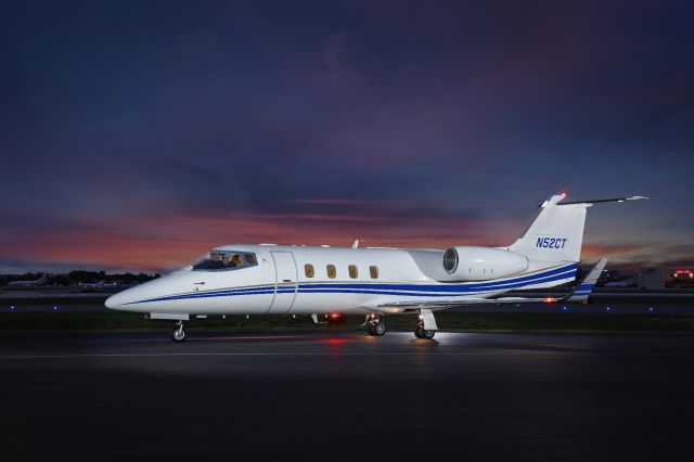 Learjet 55 (N52CT) - Another fine Randy Smith photo.