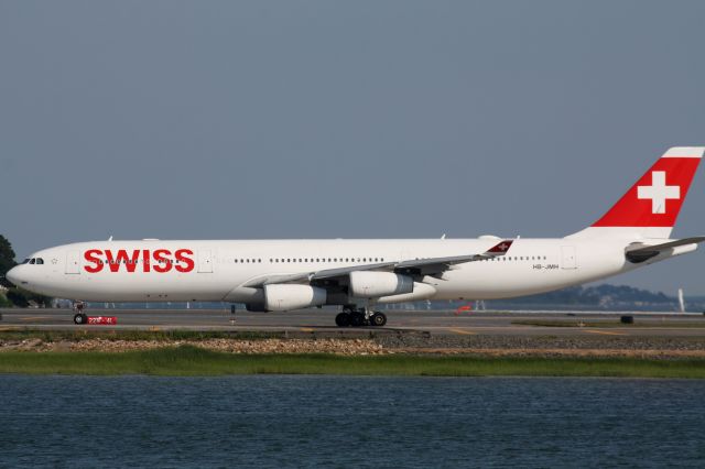 Airbus A340-300 (HB-JMH)