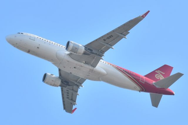 Airbus A320 (B-1685)