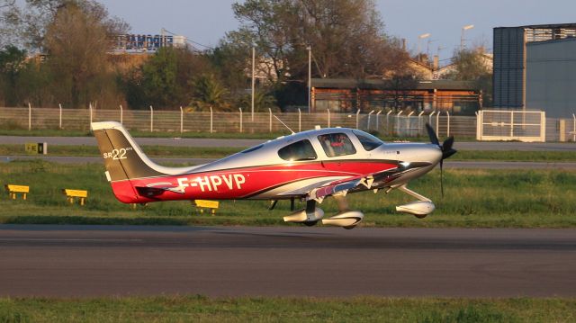 Cirrus SR-22 (F-HPVP)