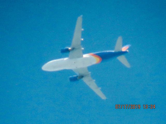 Airbus A319 (N323NV)