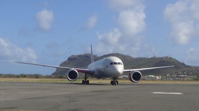 Boeing 787-9 Dreamliner (G-VBOW)