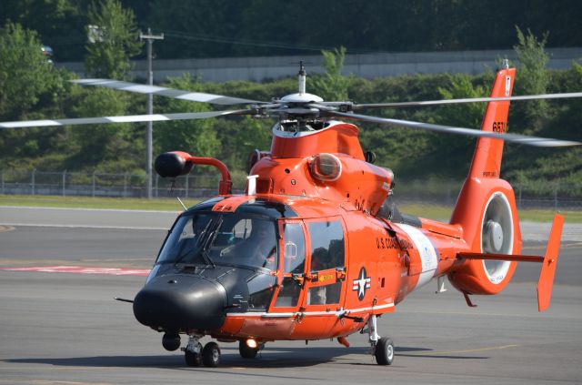 N6574 — - "Armed Forces Day" at Boeing Field brought helo's from every branch.