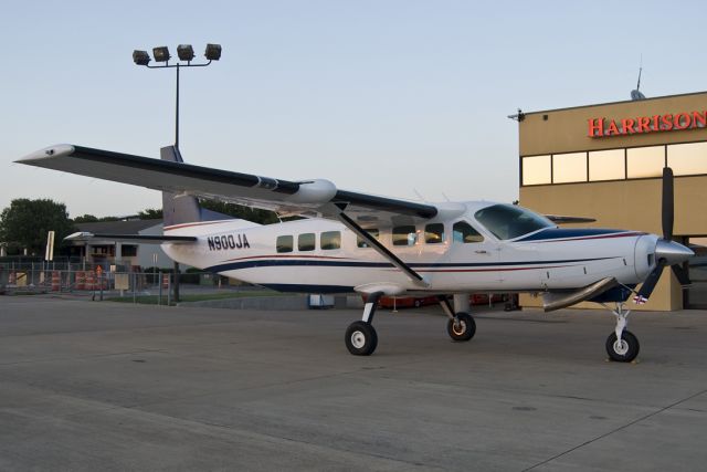 Cessna Caravan (N900JA)