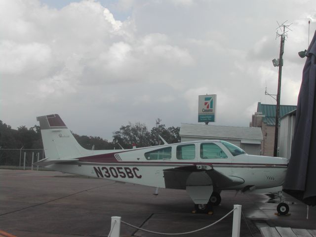 Beechcraft Bonanza (33) (N305BC)