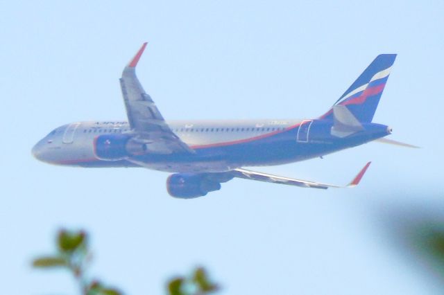 Airbus A320 (RA-73179)