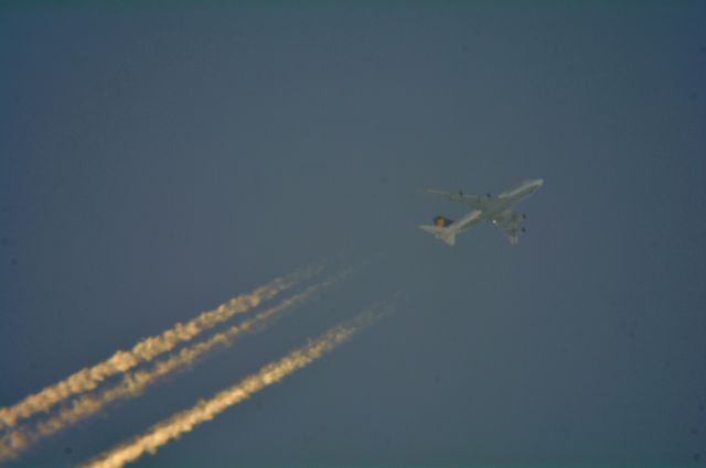 Boeing 747-400 (D-ABVH) - D-ABVH / DLH9928 Bangor Intl  to Tulsa Intl over Cleveland 40,000 ft. 07.31.15.