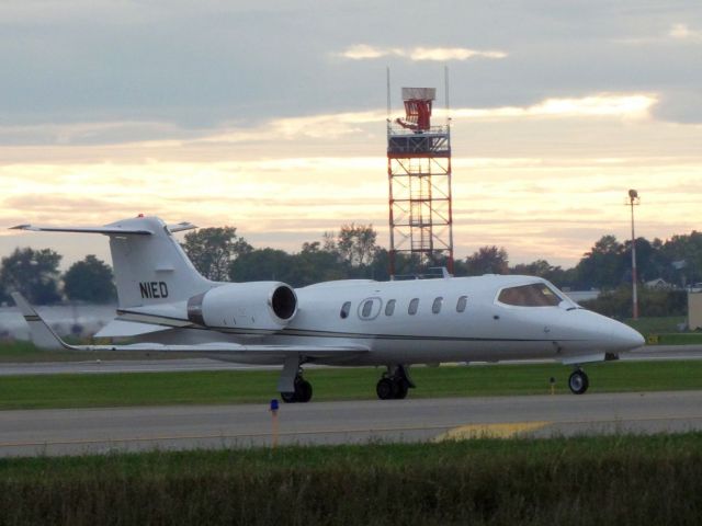 Learjet 31 (N1ED)