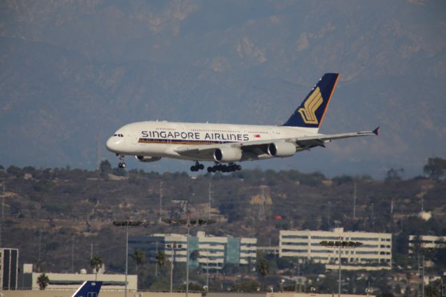 Airbus A380-800 (9V-SKQ)