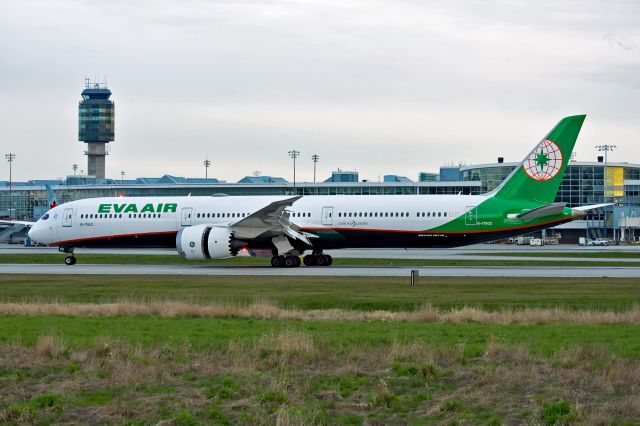 BOEING 787-10 Dreamliner (B-17802)