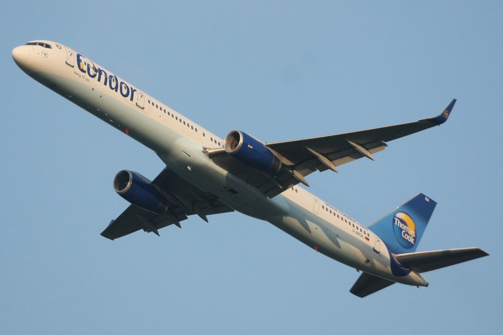BOEING 757-300 (D-ABOA) - A Condor moment as a Thomas Cook Germany (aka Condor) stretched 757 makes an evening departure.  Note the Snoopy logo hidden in the titles.