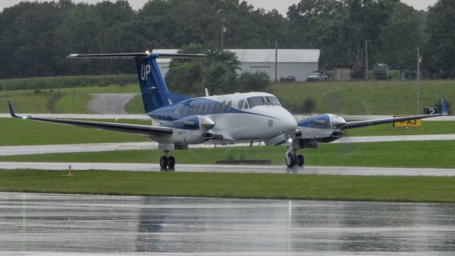 Beechcraft Super King Air 350 (N827UP)